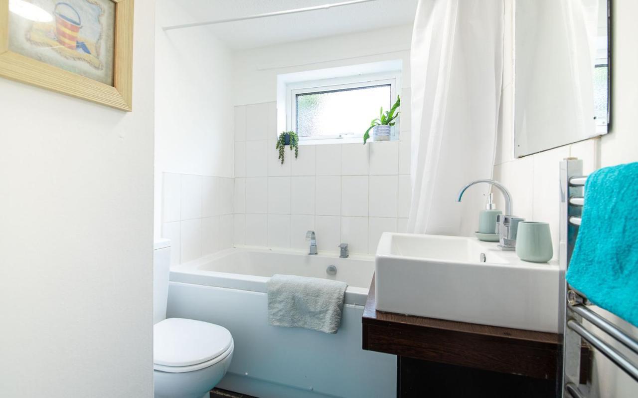 Bright 3 Bedroom Townhouse Near City Centre نورويش المظهر الخارجي الصورة
